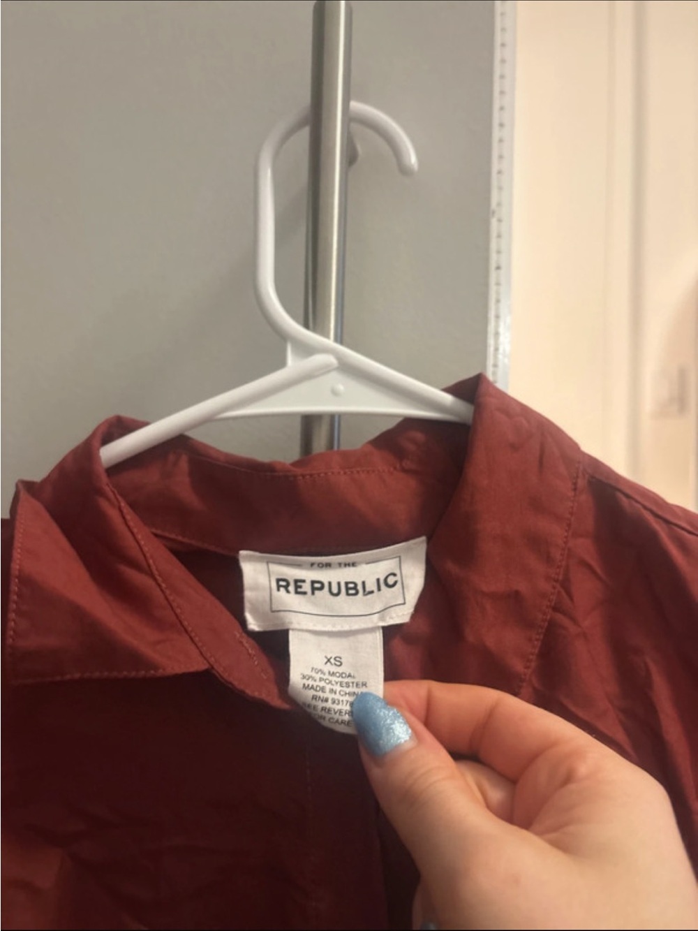Banana Republic Rust-Red Button Shirt - Picture 2 of 3